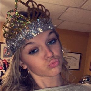 Meet your Posher, Laney